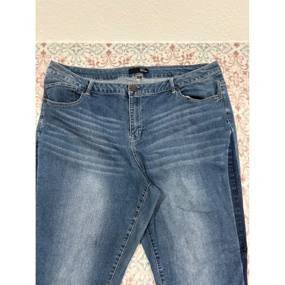 1822 Denim Womens Plus 24W Skinny Jeans Medium Wash Raw Hem Stretch Blue